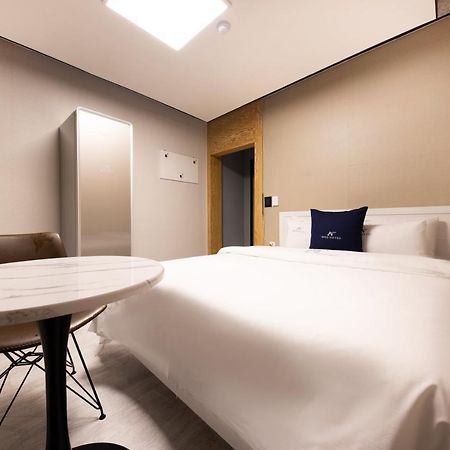 Cheonan A One Hotel Buitenkant foto